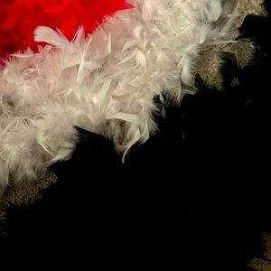 Feather Boas for Parties/Decorations, 6.6ft Long in Red, White and Black